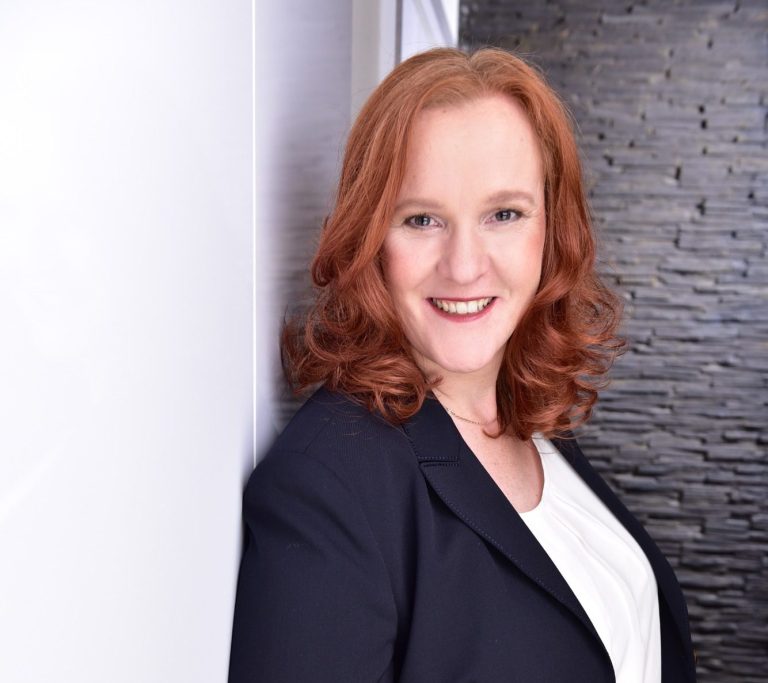 seiferth verbindet, connecting people and culture with handcrafting and creativity and technology seiferth verbindet, founder Birgit Seiferth